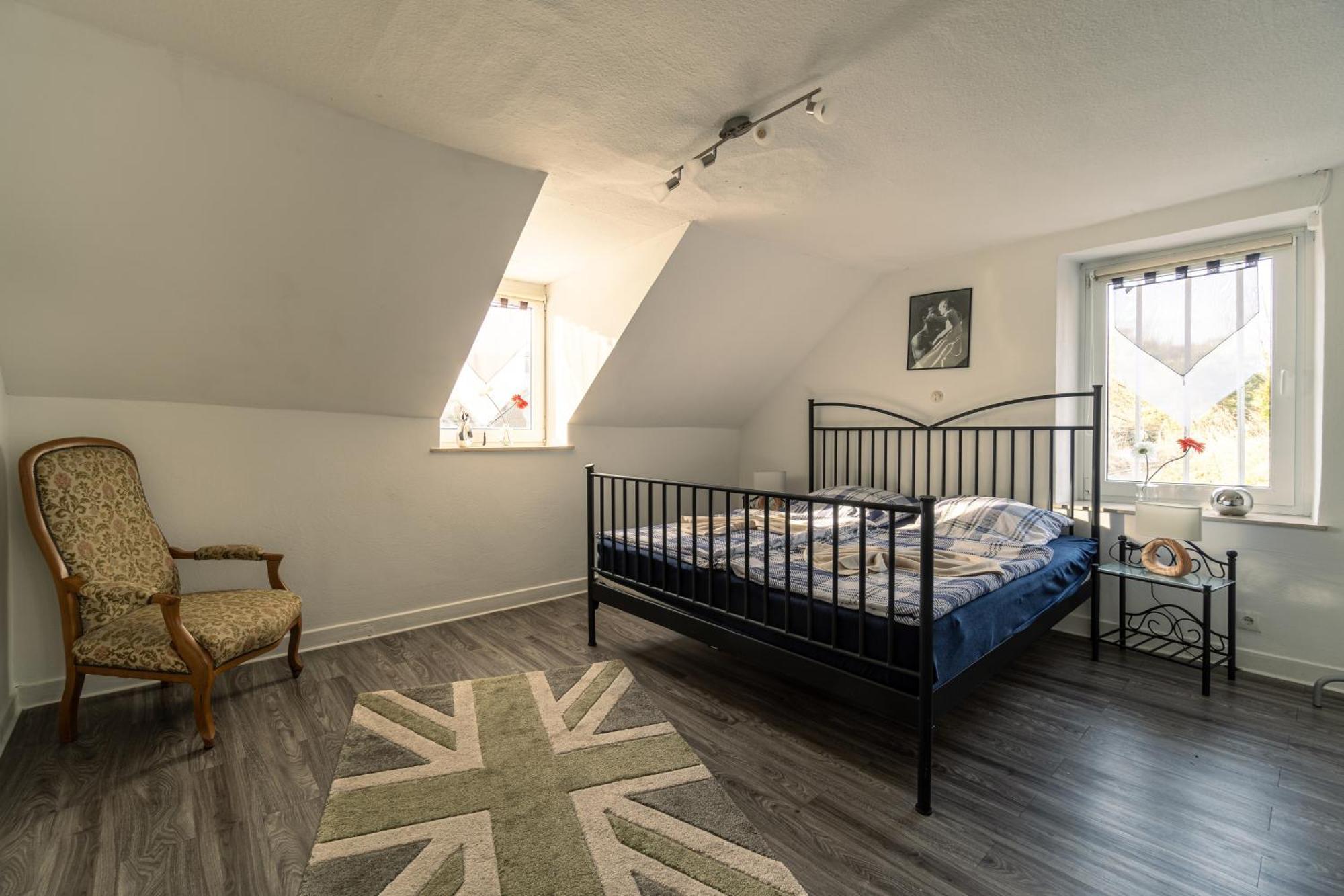 Historisches Zur Linde Hausten